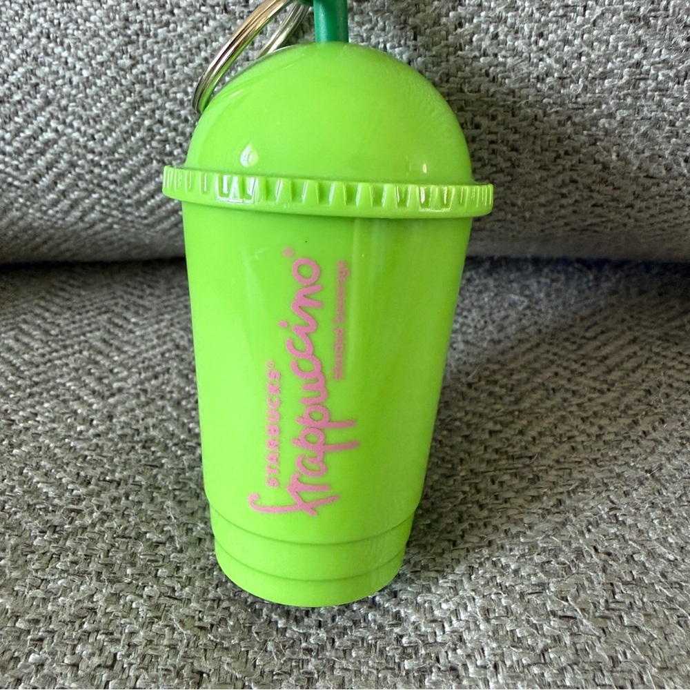 Starbucks Green Frappuccino with Straw Keychain Summer 2016 Limited Edition Rare